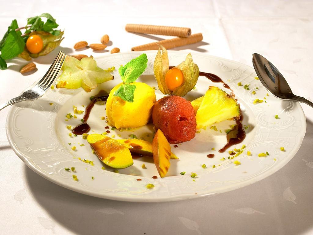 Gasthof Restaurant Buergerstueble سانكت بيتر المظهر الخارجي الصورة